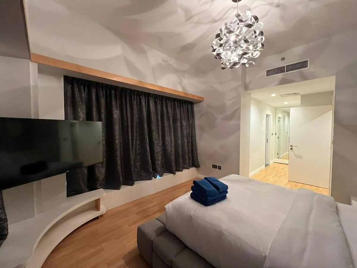 Luxurious Jbr Beach Facing 4Bhk Dubai 0*,  United Arab Emirates