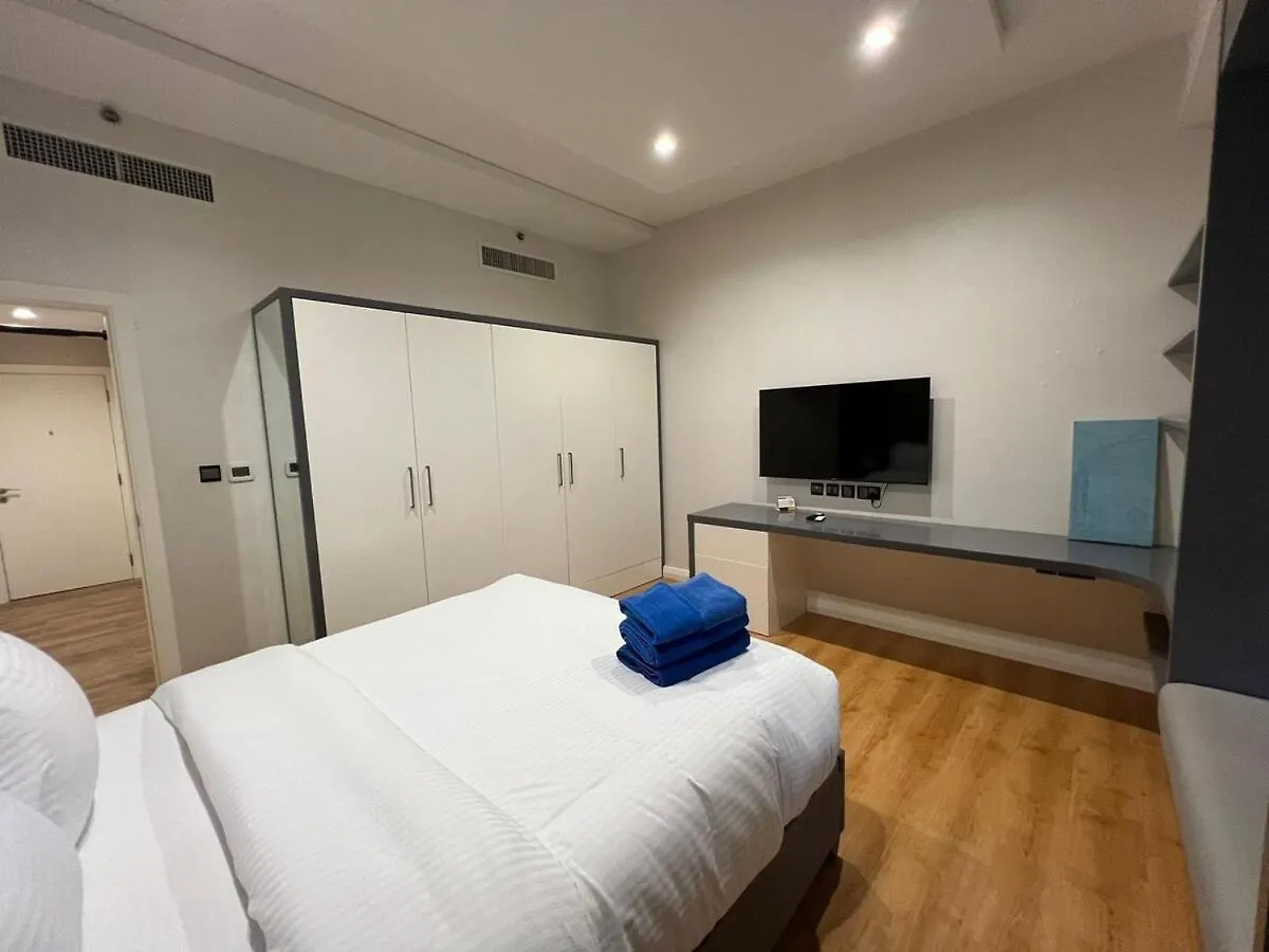 דירה דובאי Luxurious Jbr Beach Facing 4Bhk