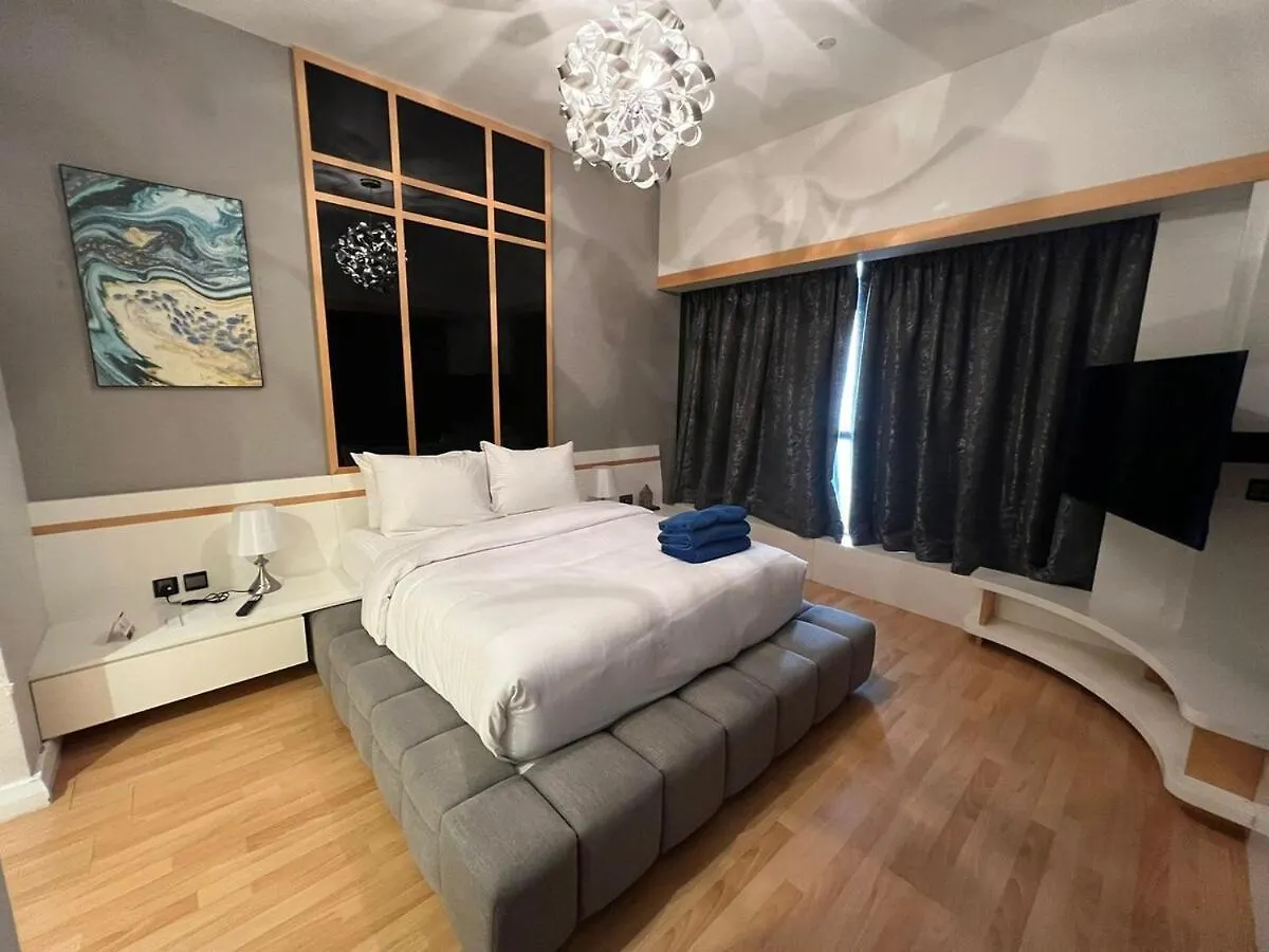 דירה דובאי Luxurious Jbr Beach Facing 4Bhk